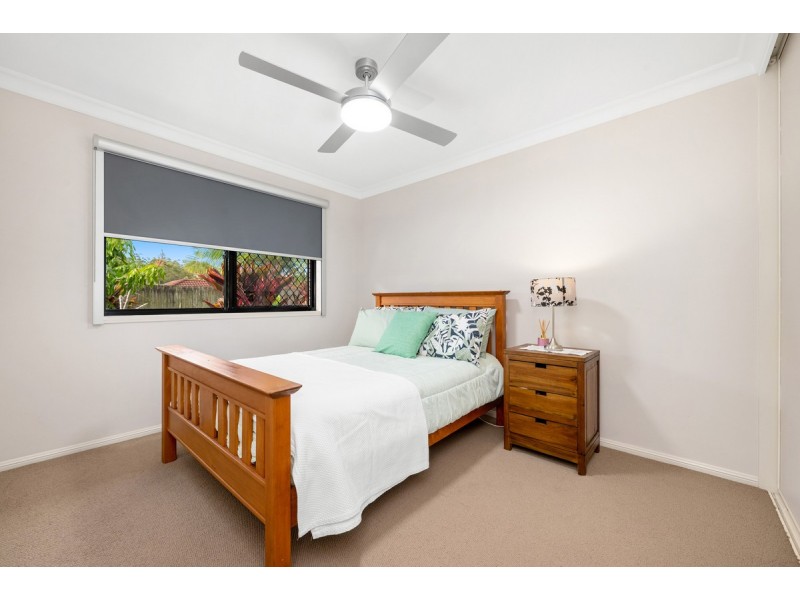 8 Lychee Place, Belmont QLD 4153