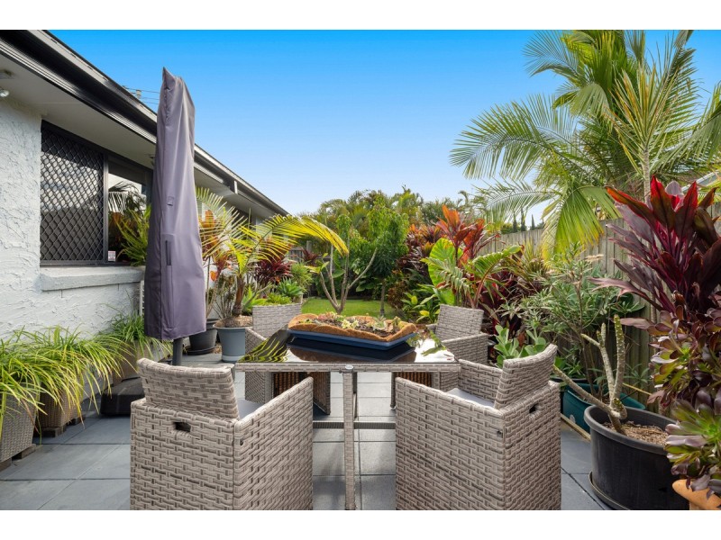 8 Lychee Place, Belmont QLD 4153