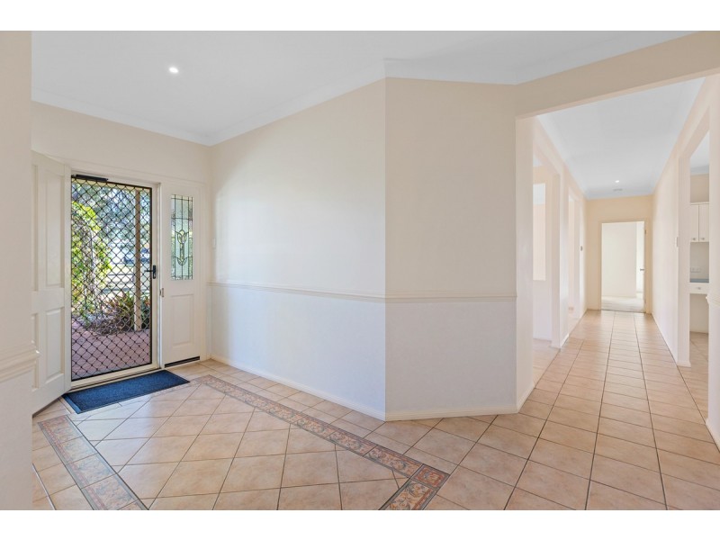 9-11 Cleary Street, Cleveland QLD 4163