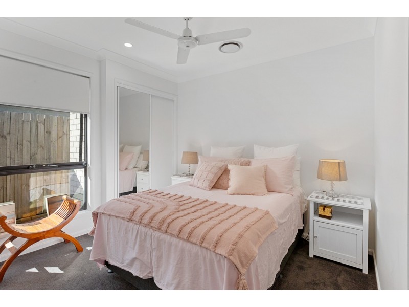 24 Rauburn Street, Thornlands QLD 4164