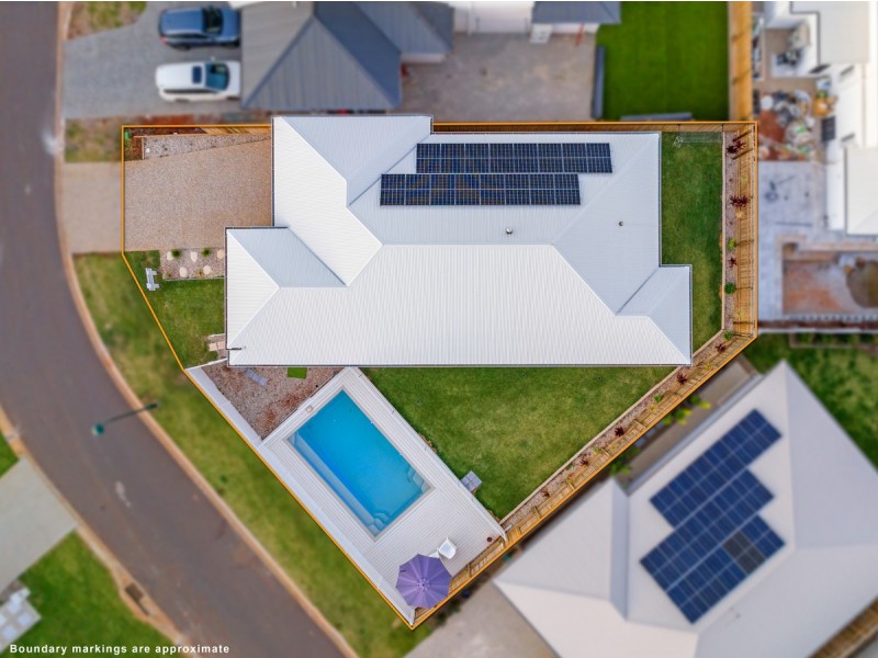 27 Radiance Crescent, Thornlands QLD 4164