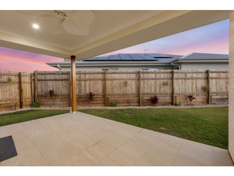 27 Radiance Crescent, Thornlands QLD 4164