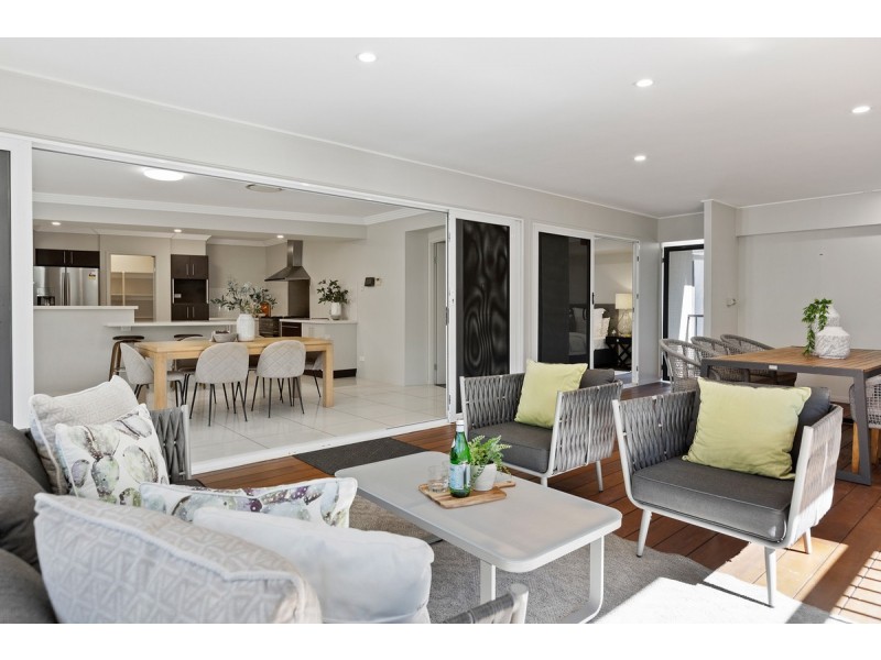 69 Carlingford  Drive, Thornlands QLD 4164