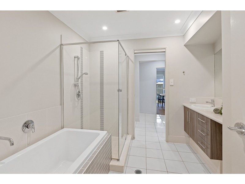 69 Carlingford  Drive, Thornlands QLD 4164