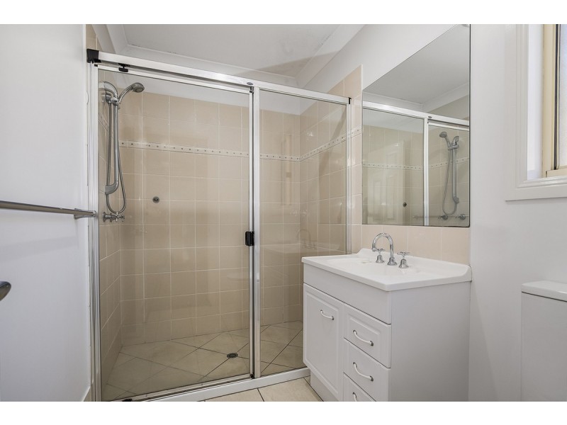 24 Adam Street, Cleveland QLD 4163