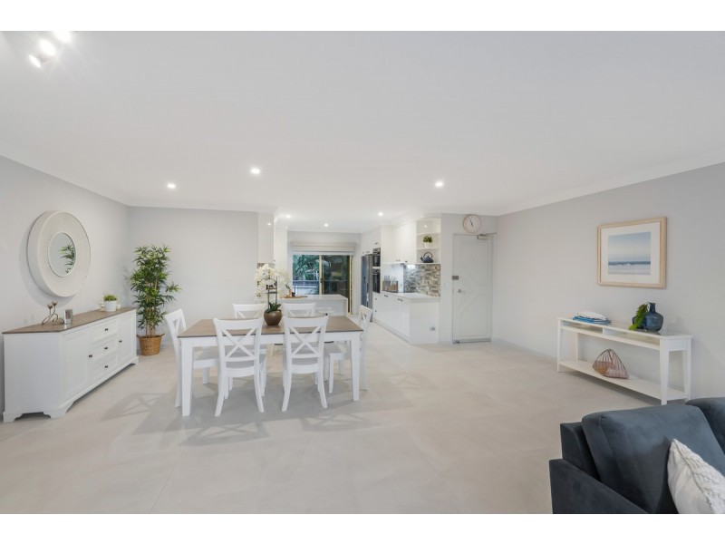 36/10-12 Esperance Court, Raby Bay QLD 4163