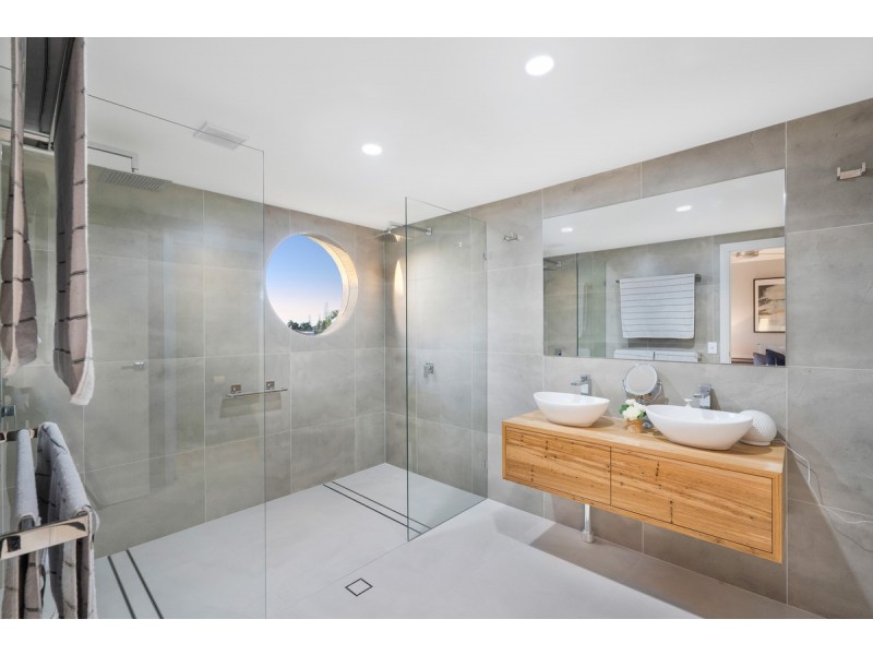 36/10-12 Esperance Court, Raby Bay QLD 4163
