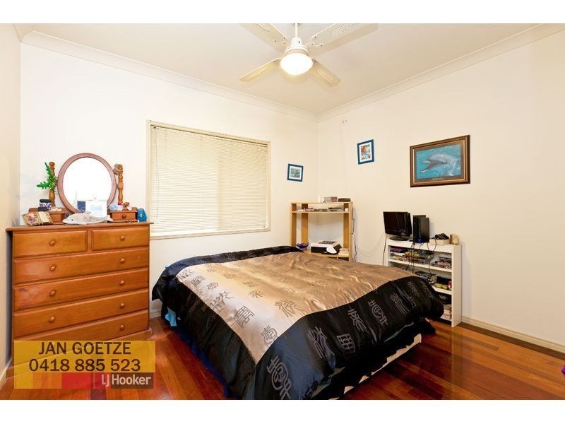 12 Sharven Avenue, Cleveland QLD 4163