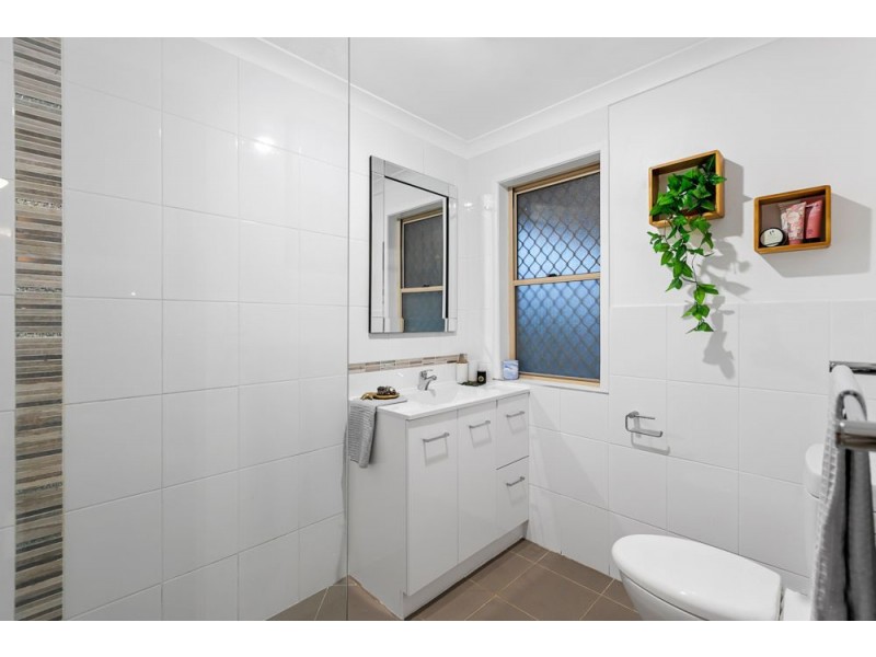 15 Ashwood Circuit, Birkdale QLD 4159