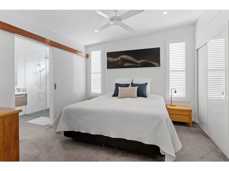 6 Courageous Court, Cleveland QLD 4163