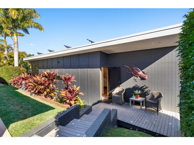 6 Courageous Court, Cleveland QLD 4163