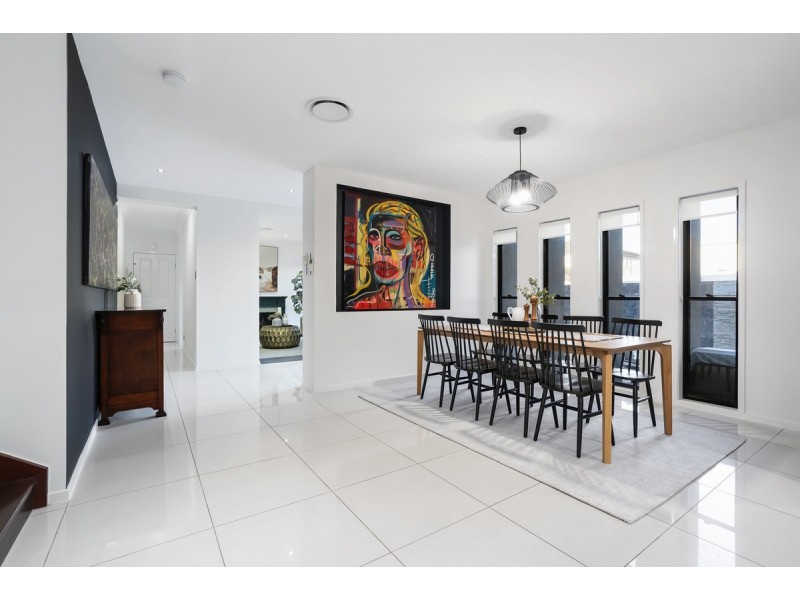 117 Burdekin Drive, Sinnamon Park QLD 4073