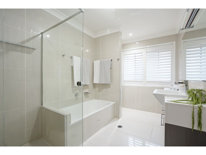 117 Burdekin Drive, Sinnamon Park QLD 4073