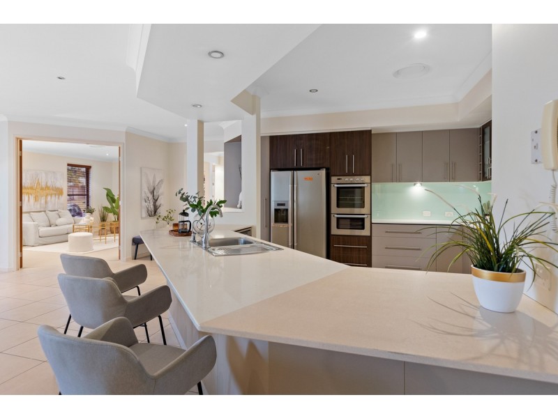 43 Whepstead Avenue, Wellington Point QLD 4160