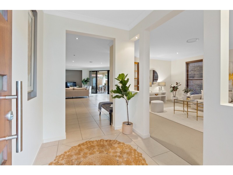 43 Whepstead Avenue, Wellington Point QLD 4160