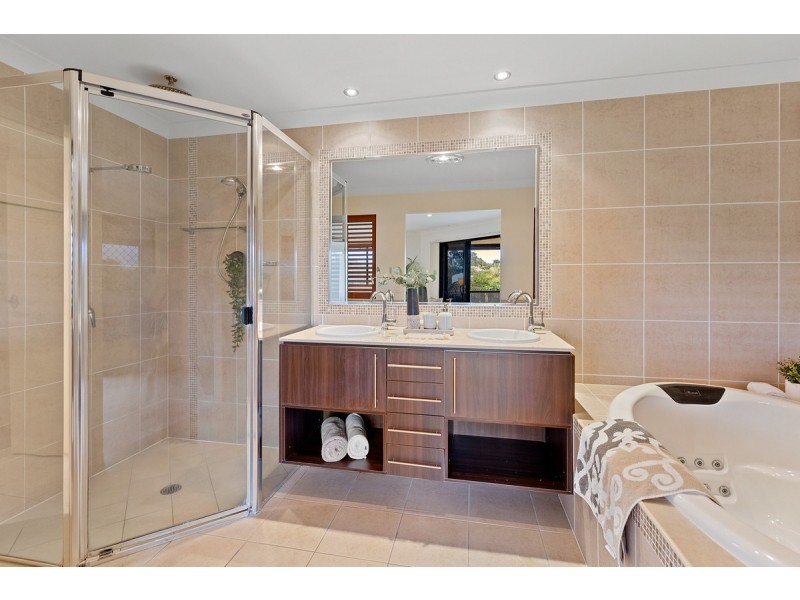 43 Whepstead Avenue, Wellington Point QLD 4160
