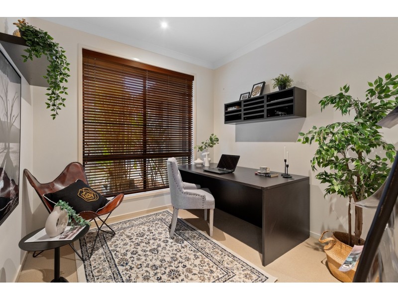 43 Whepstead Avenue, Wellington Point QLD 4160