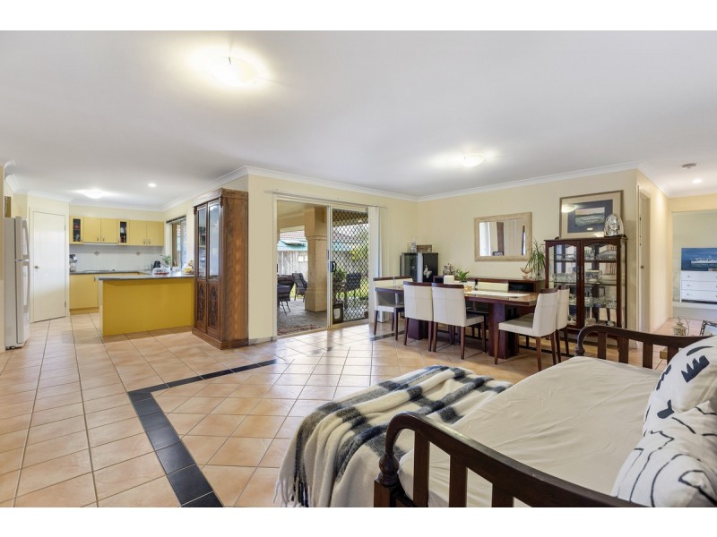 13 Wisteria Street, Ormiston QLD 4160