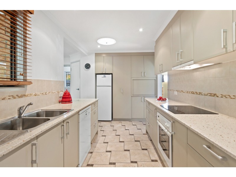 7 Norham Court, Carindale QLD 4152