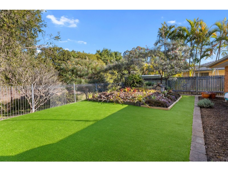 7 Norham Court, Carindale QLD 4152
