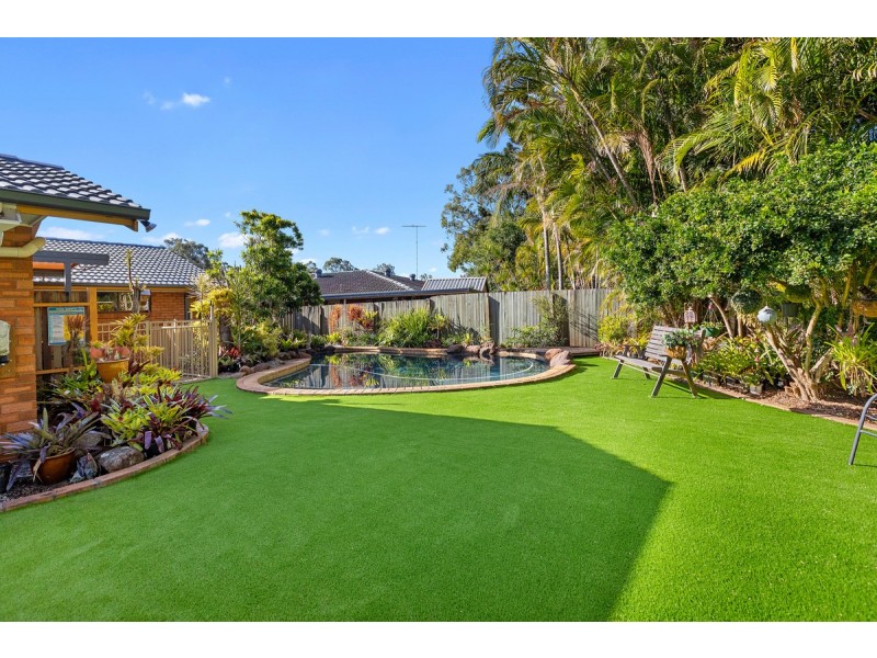 7 Norham Court, Carindale QLD 4152