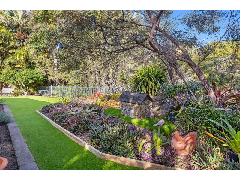 7 Norham Court, Carindale QLD 4152