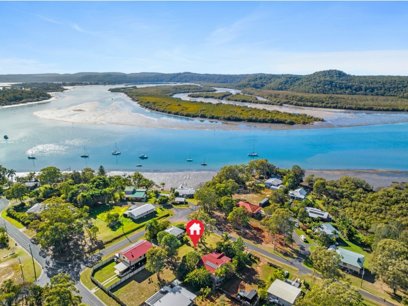 4 Aquamarine Avenue, Russell Island QLD 4184
