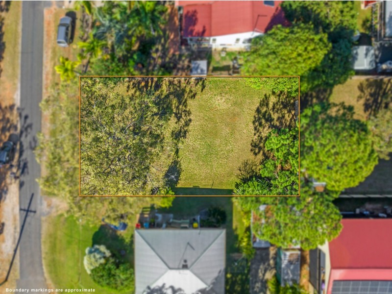 4 Aquamarine Avenue, Russell Island QLD 4184