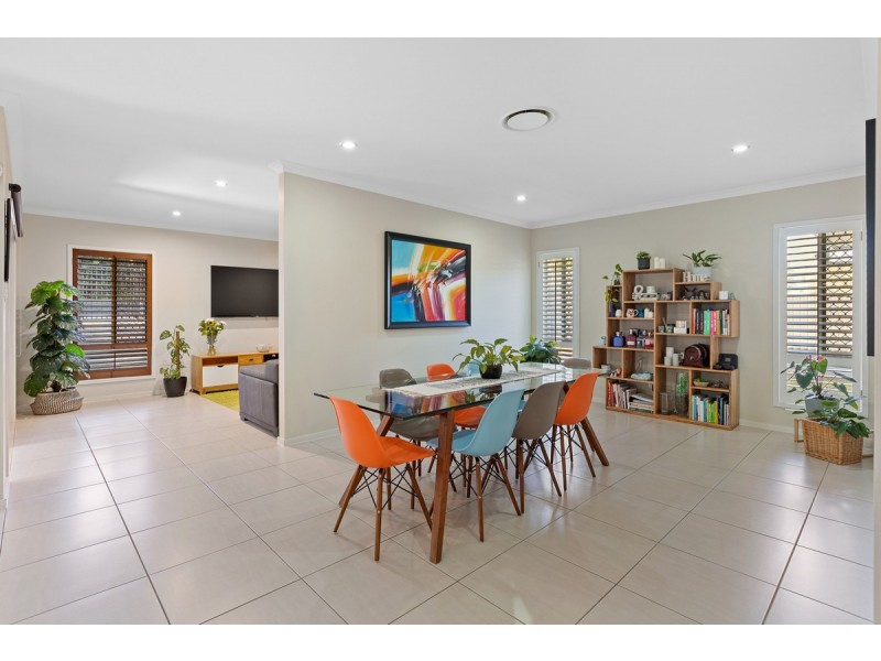 10 Wharton Street, Wellington Point QLD 4160