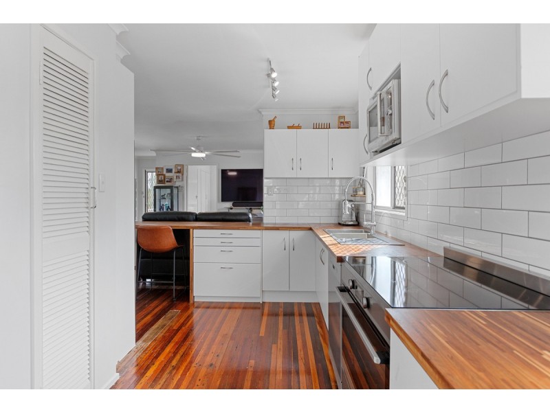 25 Myra Street, Birkdale QLD 4159
