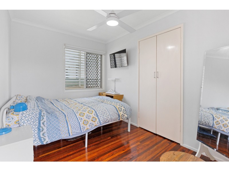 25 Myra Street, Birkdale QLD 4159