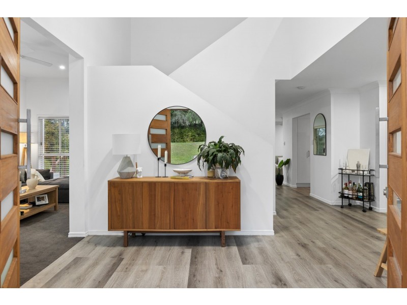 70 Christina Ryan Way, Arundel QLD 4214