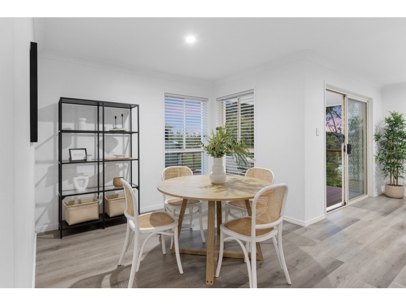 70 Christina Ryan Way, Arundel QLD 4214