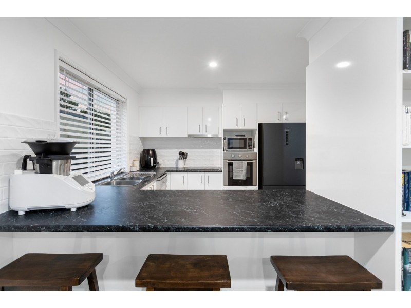 70 Christina Ryan Way, Arundel QLD 4214