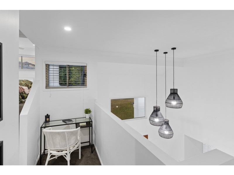 70 Christina Ryan Way, Arundel QLD 4214