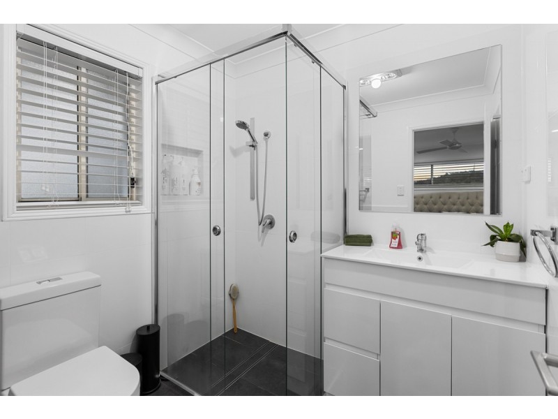 70 Christina Ryan Way, Arundel QLD 4214