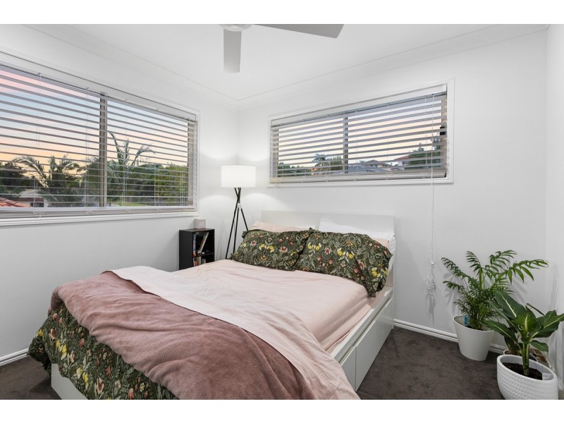 70 Christina Ryan Way, Arundel QLD 4214