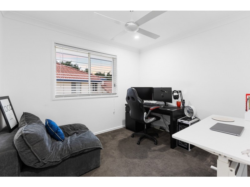 70 Christina Ryan Way, Arundel QLD 4214