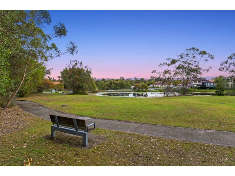 70 Christina Ryan Way, Arundel QLD 4214