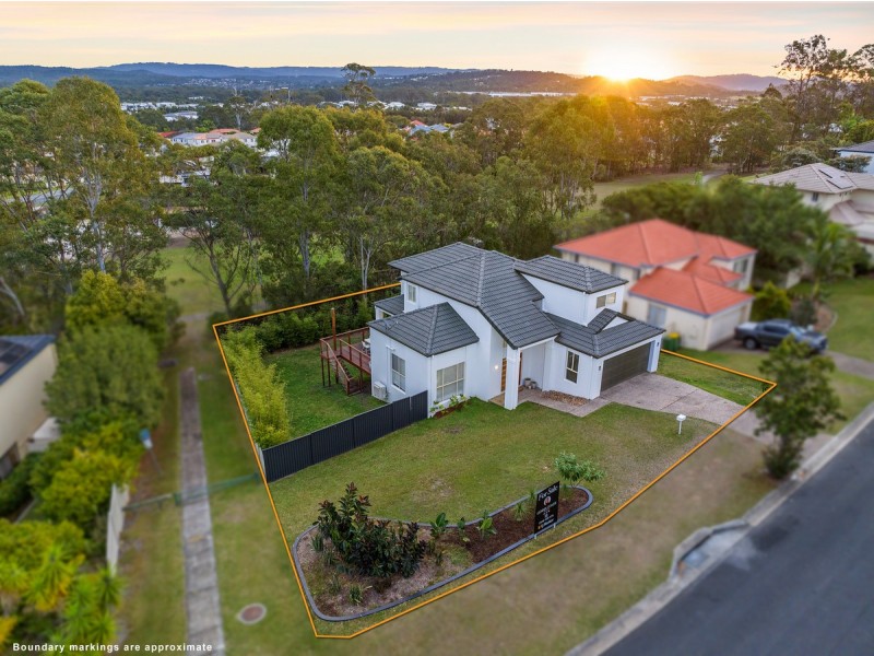 70 Christina Ryan Way, Arundel QLD 4214