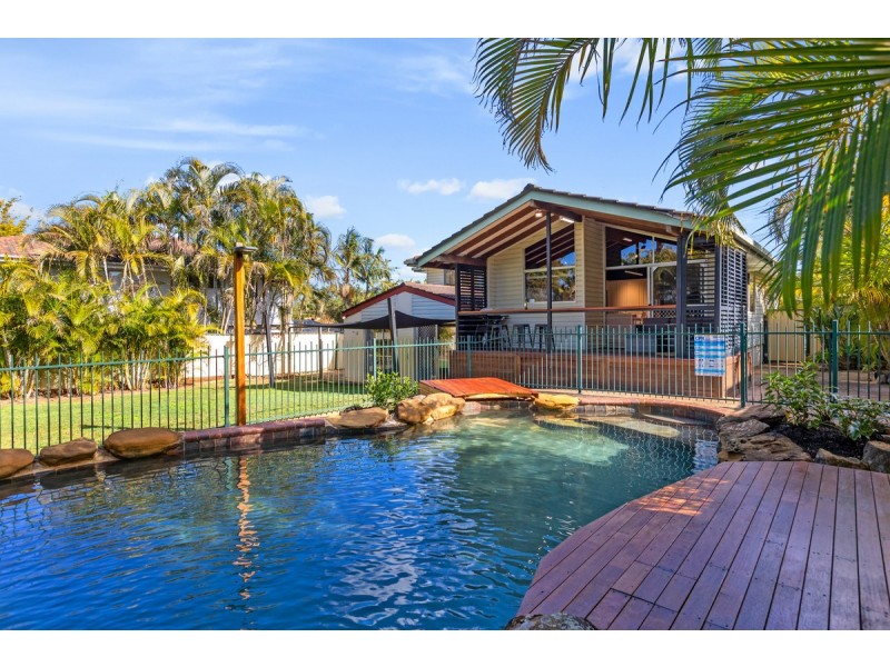36 Dawn Crescent, Thornlands QLD 4164