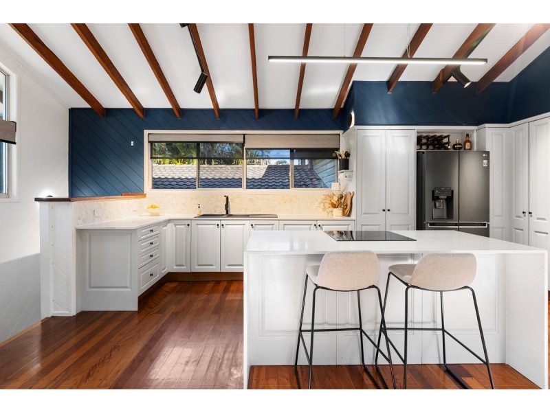 36 Dawn Crescent, Thornlands QLD 4164