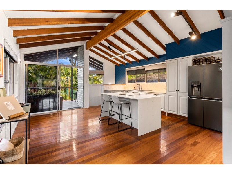 36 Dawn Crescent, Thornlands QLD 4164