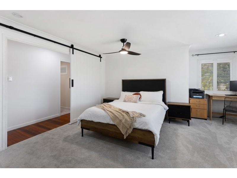 36 Dawn Crescent, Thornlands QLD 4164