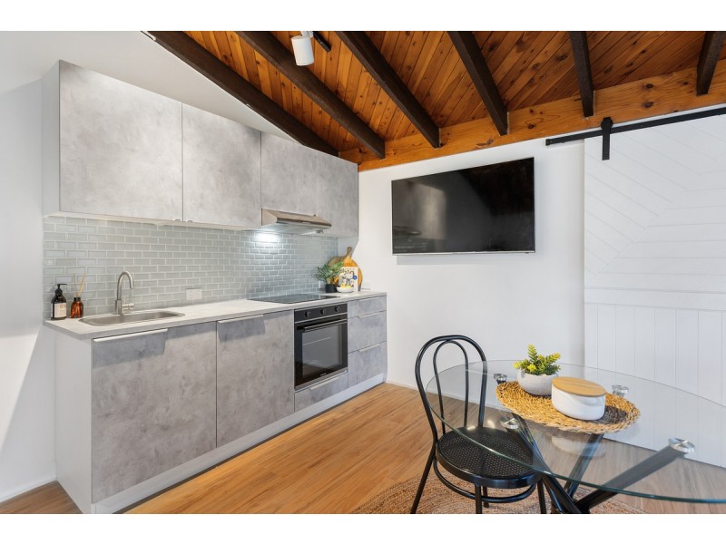 36 Dawn Crescent, Thornlands QLD 4164