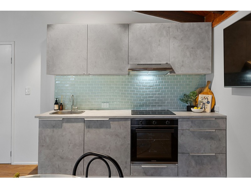 36 Dawn Crescent, Thornlands QLD 4164