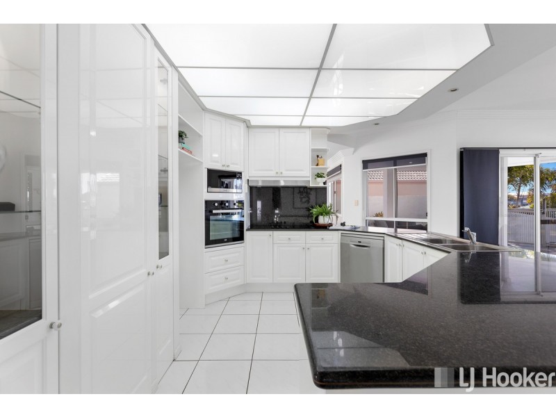 17 Caravel Court, Raby Bay QLD 4163
