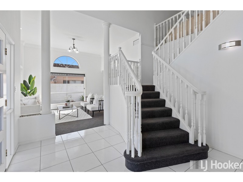 17 Caravel Court, Raby Bay QLD 4163