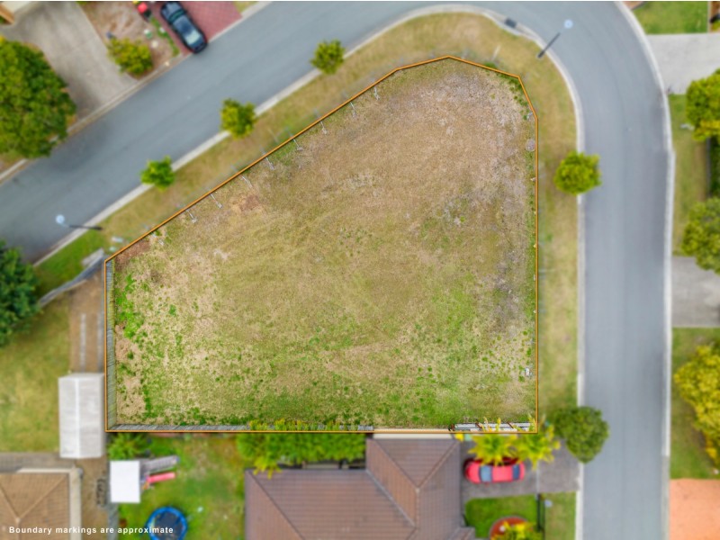 6 Fairway Drive, Meadowbrook QLD 4131