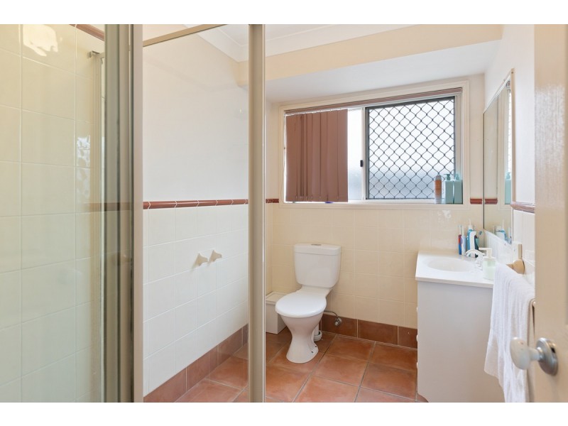 5 Johnston Avenue, Birkdale QLD 4159